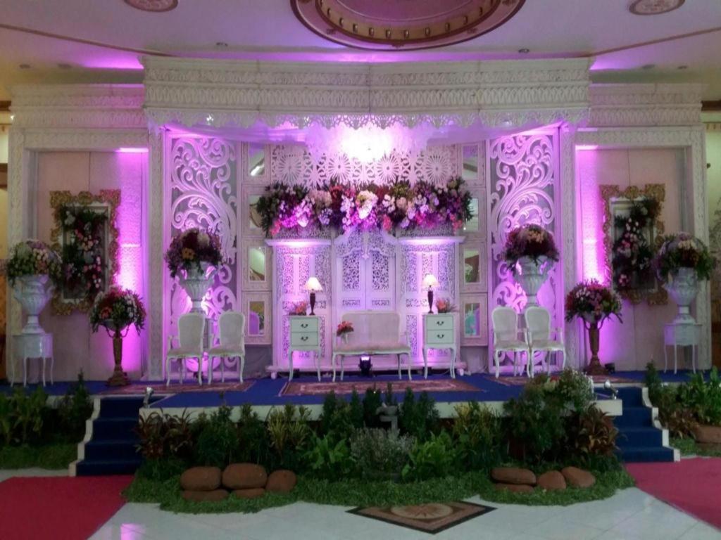 Yusro Hotel Restaurant & Convention Jombang Exteriör bild